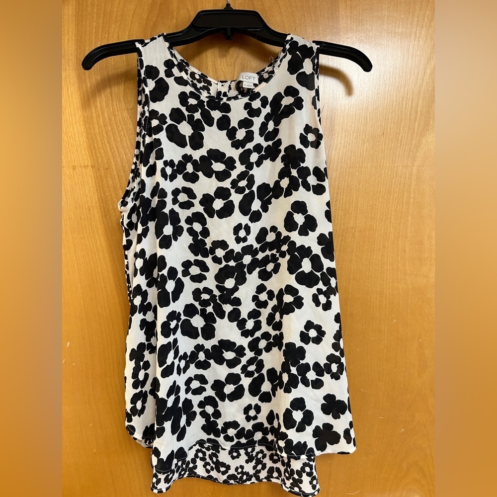 LOFT Black & White Floral Tank - Size M